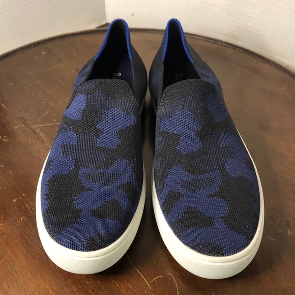 Rothy’s - women’s - 9.5 - blue camo - Picture 1 of 8